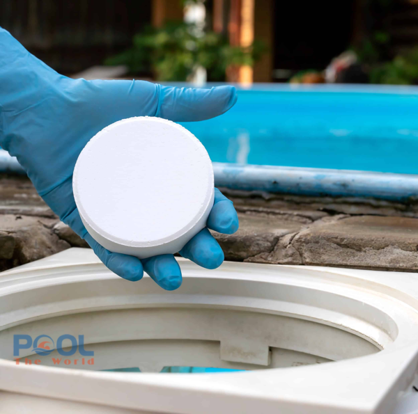 Chlorine Nhật TTCA 90% Viên 200g: lá chắn bảo vệ hồ bơi khỏi nước mưa ô nhiễm